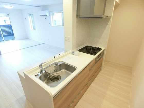 �y�L�b�`���z�@