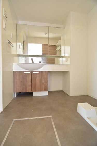 �y���ʏ��z�@