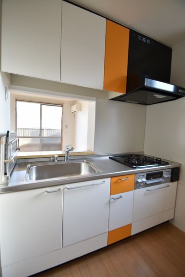 �y�L�b�`���z�@