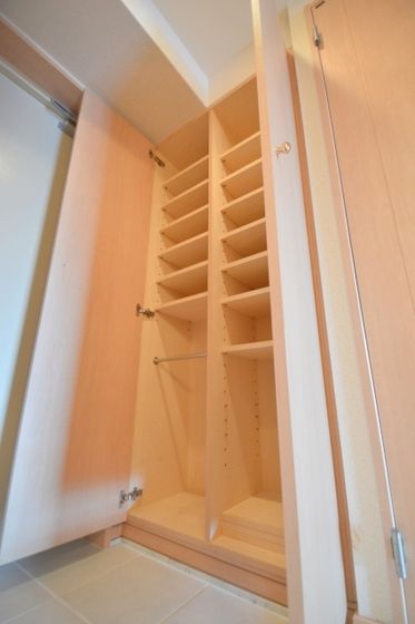 �y���[�z�@��e�ʃV���[�Y�{�b�N�X�t����