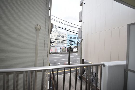 �y���]�z�@