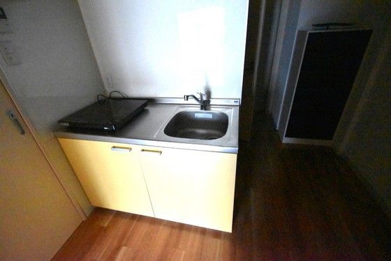 �y�L�b�`���z�@