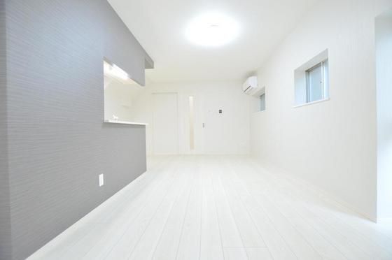 �y���̑������E�X�y�[�X�z�@