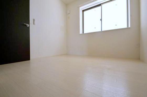 �y�����E���r���O�z�@