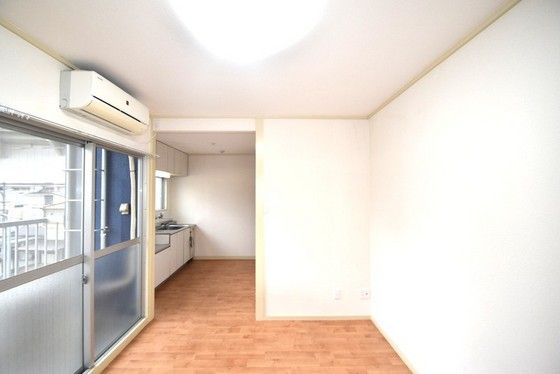 �y���̑������E�X�y�[�X�z�@