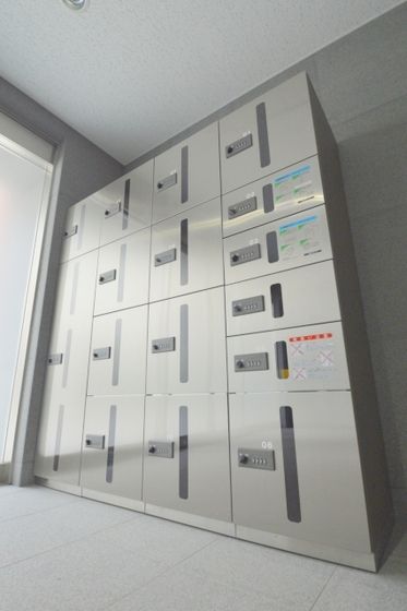 �֗��ȑ�z�{�b�N�X����