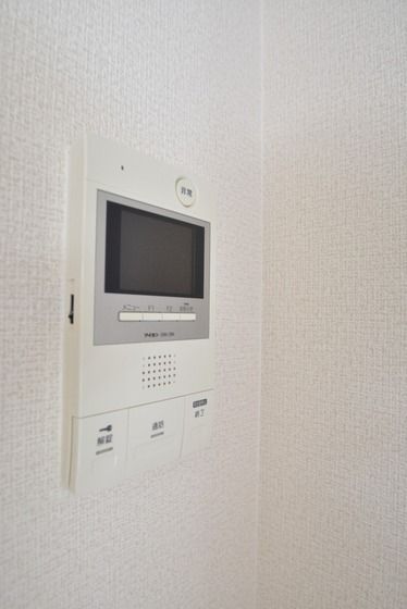 �y�Z�L�����e�B�z�@