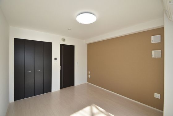 �y���̑������E�X�y�[�X�z�@