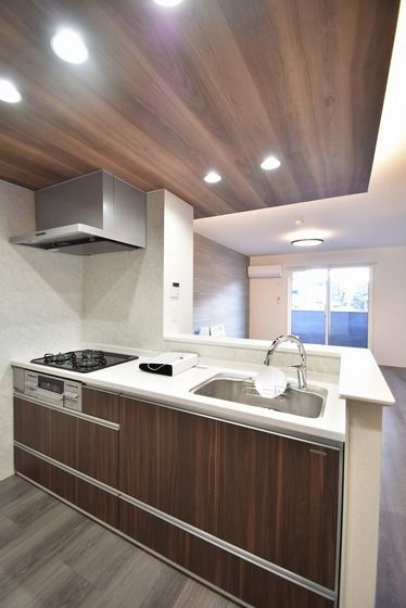 �y�L�b�`���z�@