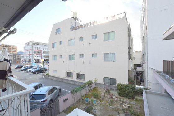 �y���]�z�@