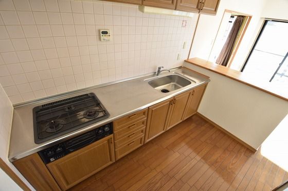 �y�L�b�`���z�@