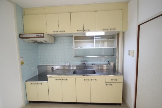 �y�L�b�`���z�@