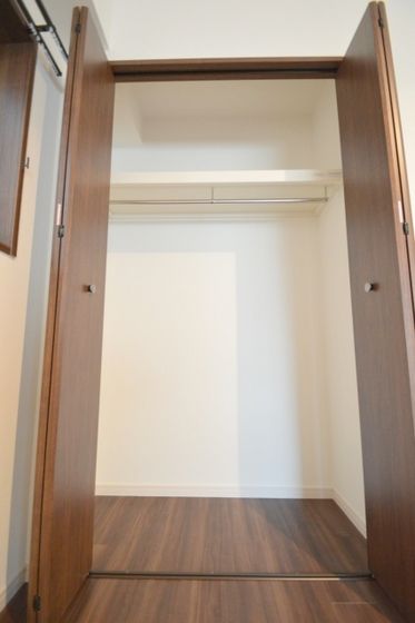 �y���[�z�@�N���[�[�b�g