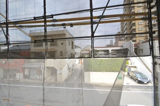 �y���]�z�@���]