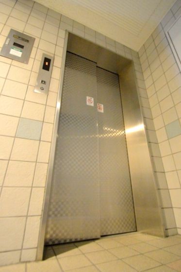 �G���x�[�^�[