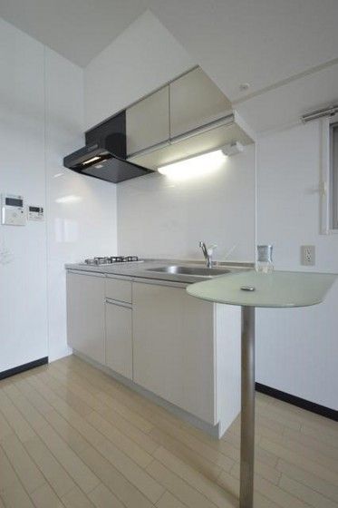 �y�L�b�`���z�@