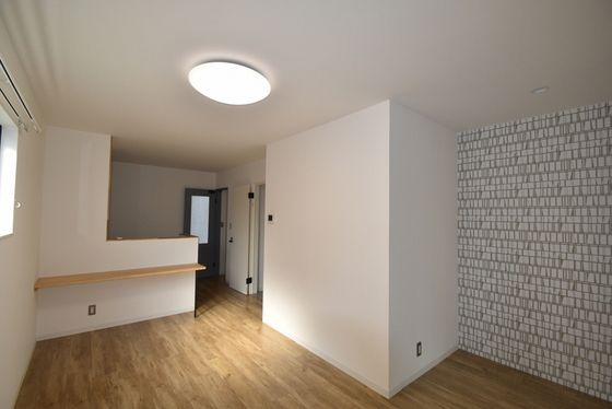 �y�����E���r���O�z�@