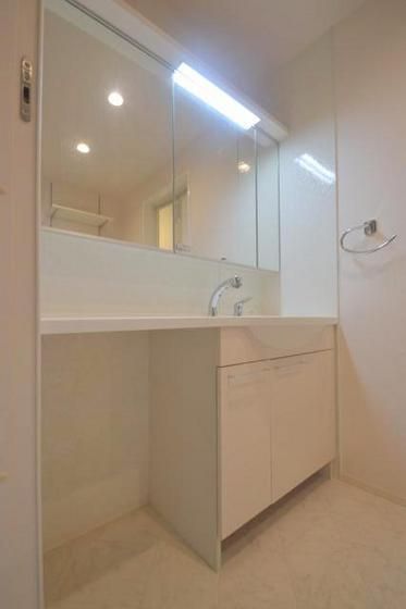 �y���ʏ��z�@