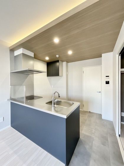 �y�L�b�`���z�@