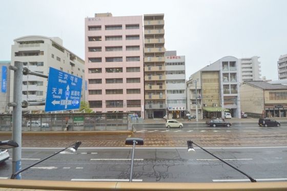 �y���]�z�@���]