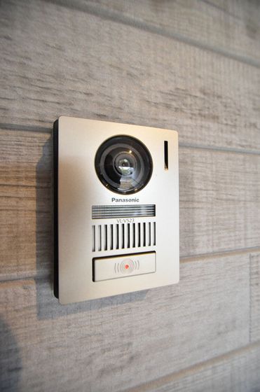 �y�Z�L�����e�B�z�@