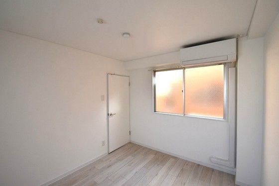 �y���̑������E�X�y�[�X�z�@