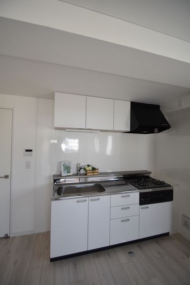 �y�L�b�`���z�@