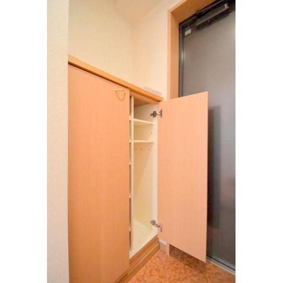 �y���]�z�@���]