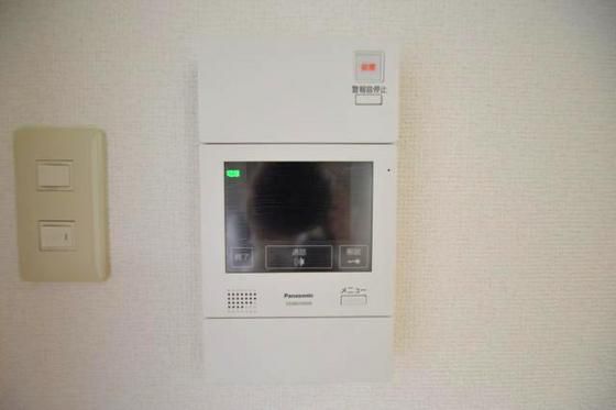 �y�Z�L�����e�B�z�@�C���^�[�t�H��