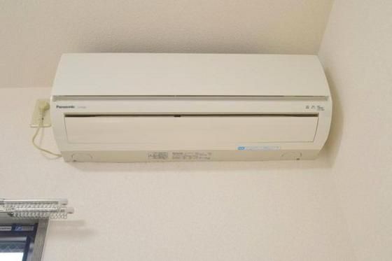 �y���̑��ݔ��z�@�G�A�R��