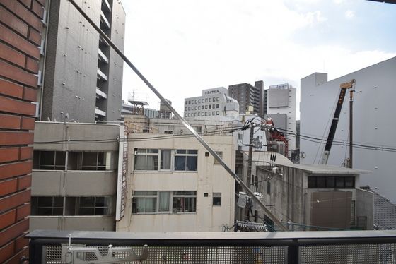 �y���]�z�@