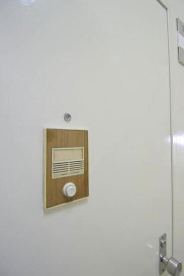 �y�Z�L�����e�B�z�@