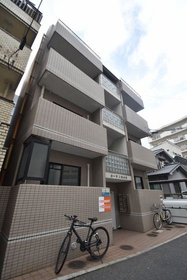 �y�����O�ρz�@