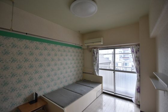 �y�����E���r���O�z�@