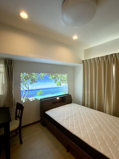 �y�����E���r���O�z�@