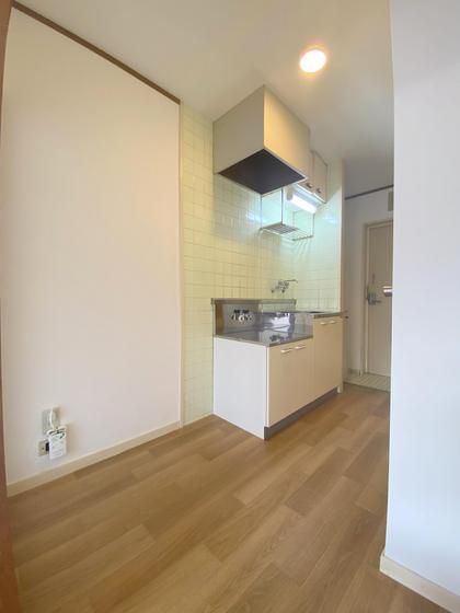 �y���̑������E�X�y�[�X�z�@