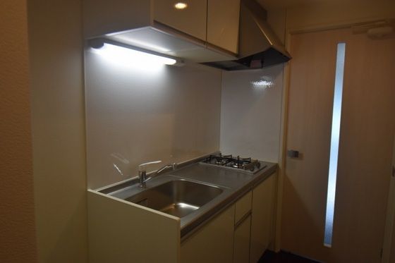 �y�����E���r���O�z�@