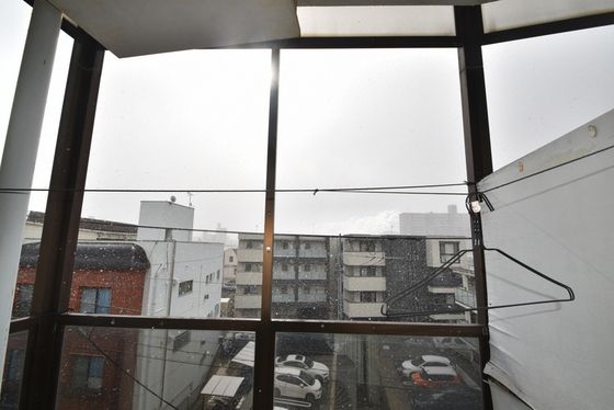 �y���]�z�@