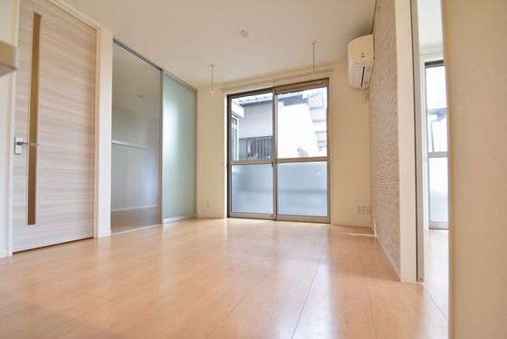 �y���̑������E�X�y�[�X�z�@