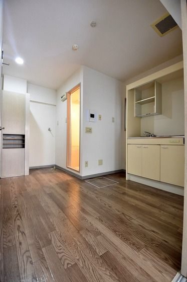 �y�����E���r���O�z�@�������Ƃ����c�j