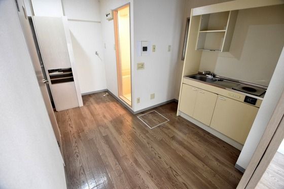 �y���̑������E�X�y�[�X�z�@