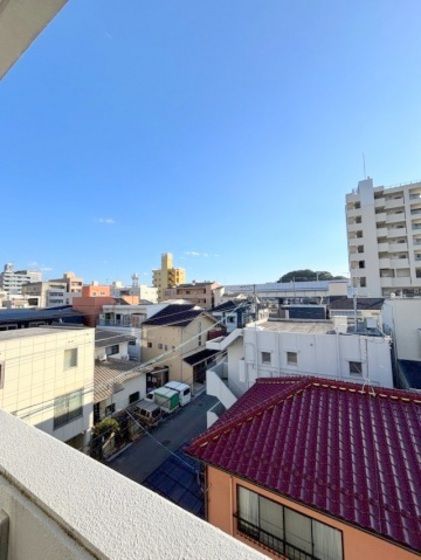 �y���]�z�@