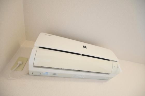 �y���̑��ݔ��z�@�G�A�R��