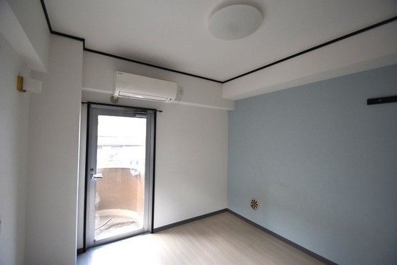 �y�����E���r���O�z�@����