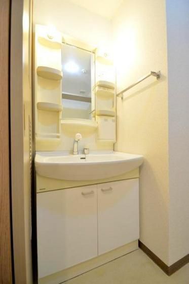 �y���ʏ��z�@