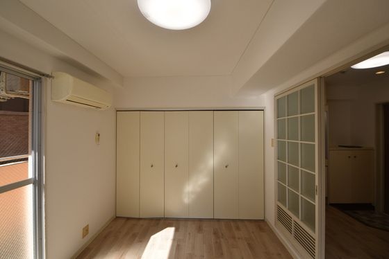 �y���̑������E�X�y�[�X�z�@