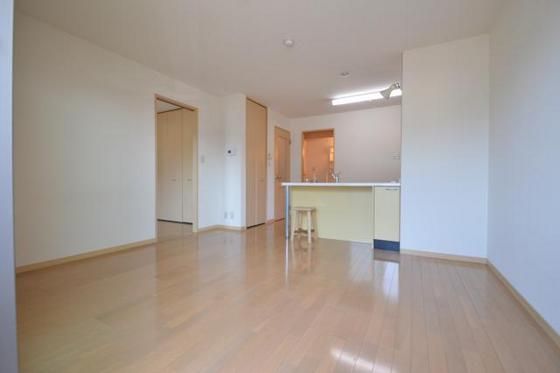 �y�����E���r���O�z�@