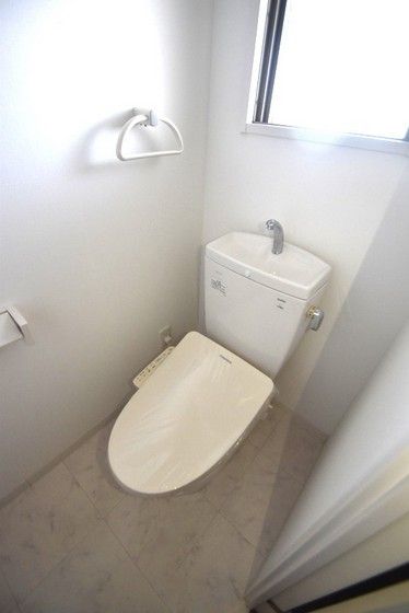 �y�g�C���z�@