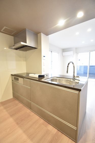 �y�L�b�`���z�@