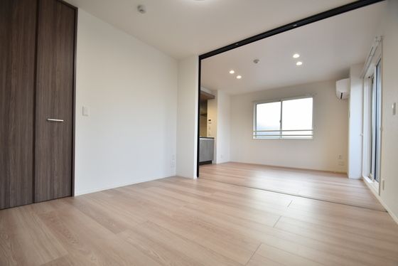 �y���̑������E�X�y�[�X�z�@